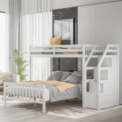 Lit mezzanine double sur lit double en bois avec escalier, balustrades hautes et échelle