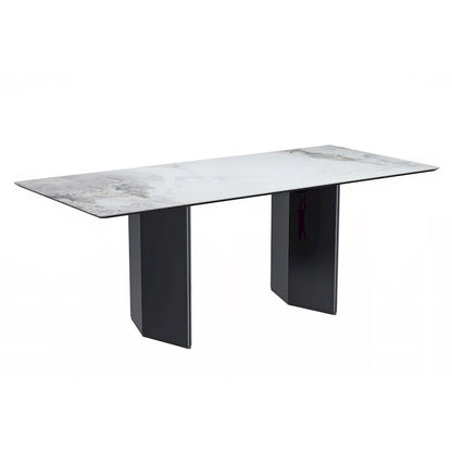 Table à manger rectangulaire Lior avec plateau en verre/pierre frittée et piétement en acier